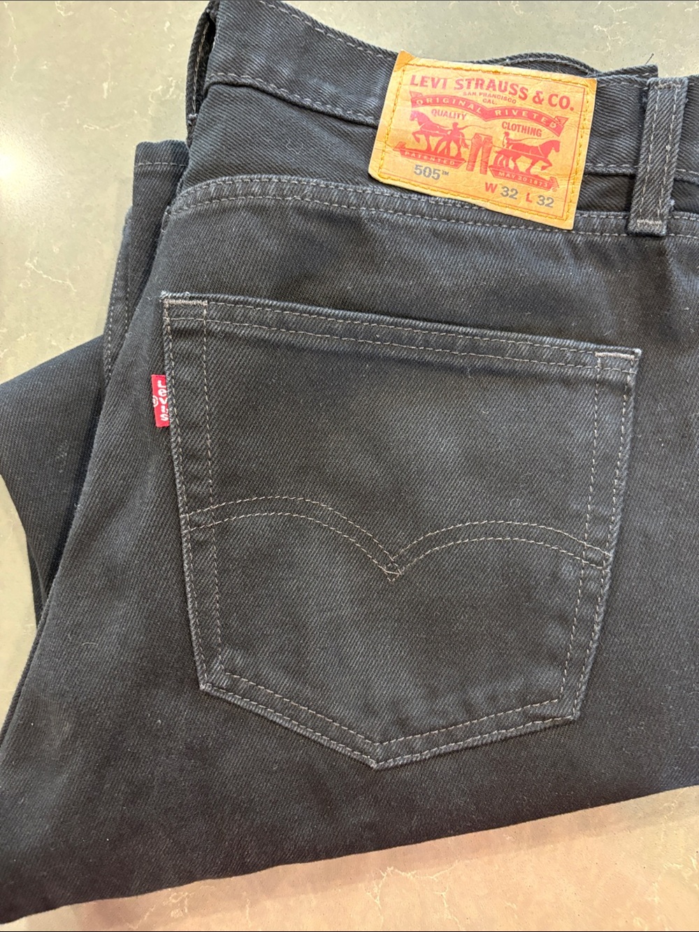Excellent condition - Levi's Men's Straight Jeans - Black Denim
